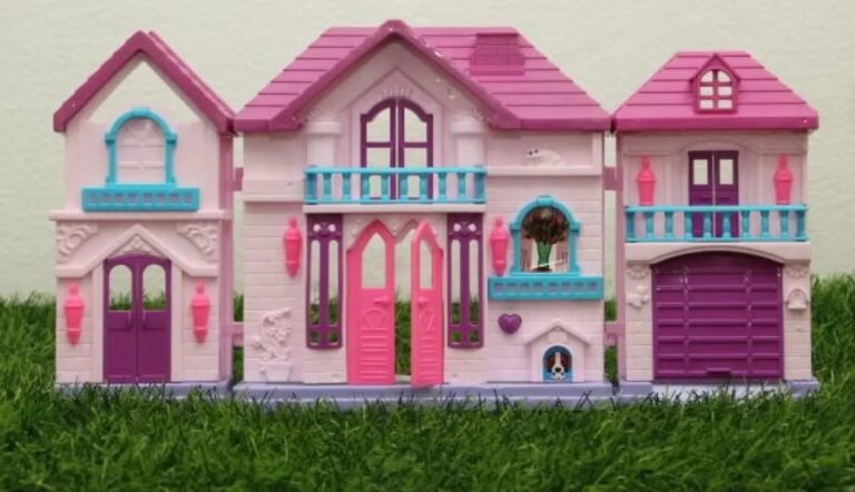 Doll Houses